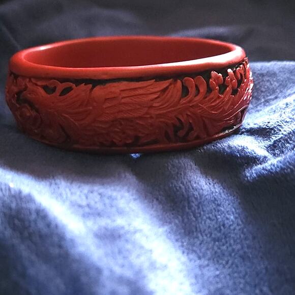 Vintage Dragon Carved Cinnabar Bracelet Deep Red & Black - Picture 2 of 5